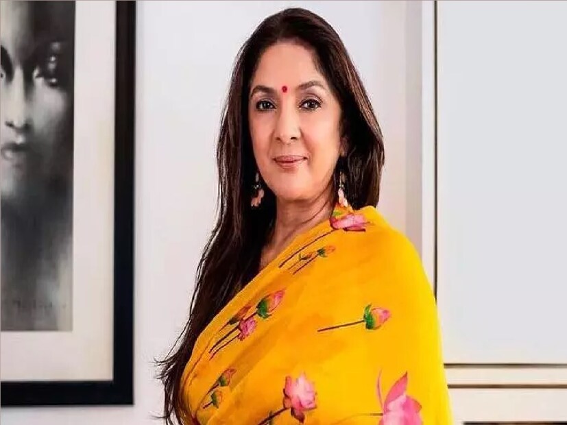 এক সাক্ষাৎকারে ওই সিরিয়ালের স্মৃতি রোমন্থন করতে গিয়ে নীনা বলেন, &quot;পর্দায় ওটাই ছিল ভারতীয় টেলিভিশনের প্রথম চুম্বনের দৃশ্য। এমনটা নয় যে, সহ-অভিনেতাকে আমি চিনতাম না। আমরা পরস্পরের পরিচিত ছিলাম। আসলে সেই সময় মানসিক ও শারীরিক কোনও ভাবেই প্রস্তুত ছিলাম না আমি। কোনও রকমে নিজেকে বুঝিয়ে কাজটা করে ফেলি। যার ফলে গোটা রাত ঘুমোতে পারিনি।'' 