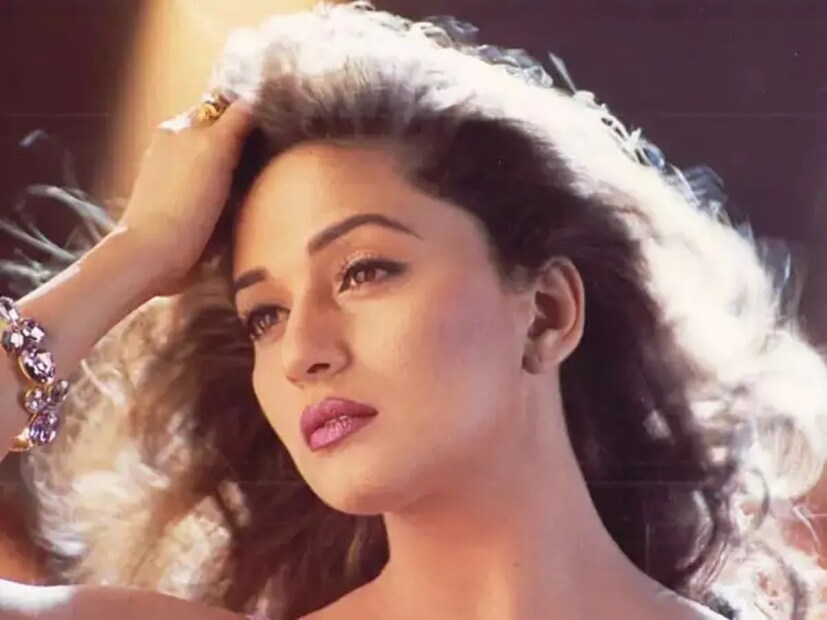 মেয়ের ফিল্মি কেরিয়ার তাঁর সংসারের পথে কাঁটা হবে এমনটাই ধারণা ছিল তাঁদের।