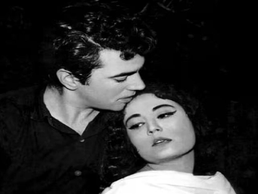 এবং সেই অভিনেত্রী বিবাহিত ছিলেন ধর্মেন্দ্রর সঙ্গে প্রেম করার সময়। 