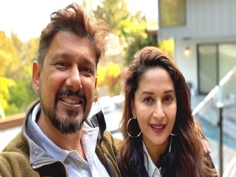 শ্রীরাম নেনের সঙ্গে প্রথম সাক্ষাৎ প্রসঙ্গে সিমি গারেওয়ালের চ্যাট শো ‘রঁদেভু উইথ সিমি গারেওয়াল’-এ মাধুরী জানিয়েছিলেন ‘ওটা ছিল এমন একজনের সঙ্গে দেখা করা যে আমাকে জানত না। তাই আগে থেকে কোনও দেখনদারি ছিল না। ও দেখাতেই বলেছিল- চলো বাইকে করে পাহাড়ে যাই, আমি যে গত ২০ বছর অন্তত বাইক চড়িনি.. সে বলল ঠিক আছে চলো আমি রেডি। এরপর আর দেরি করেননি তাঁরা। বিয়ে সেরে এখন দুই সন্তানের সঙ্গে সুখের সংসার তাঁদের। 
