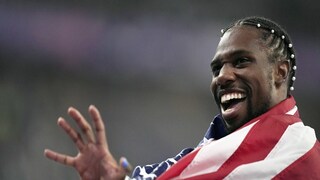 প্যারিস অলিম্পিক্স ১০০ মিটারে সোনা জিতলেন আমেরিকার Noah Lyles- Photo- AP প্যারিস অলিম্পিক্স ১০০ মিটারে সোনা জিতলেন আমেরিকার Noah Lyles- Photo- AP