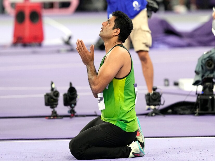 নাদিমের এদিনের জয়ের ইতিহাস তাঁর দেশের সার্বিক সাহায্যের ফসল নয়৷  কোনও প্রাতিষ্ঠানিক সহায়তা ছাড়া, তাঁর অভাব সত্ত্বেও তিনি পাকিস্তানকে এনে দিলেন অলিম্পিক্সের মঞ্চ থেকে সোনা৷ Photo- AP