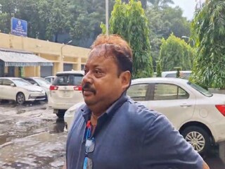 কলকাতা পুলিশের এসএআই অনুুপ দত্ত৷ 
