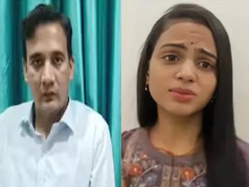 পুরসভার ডেপুটি কমিশনার কাকাকে বিয়ে ভাইঝির