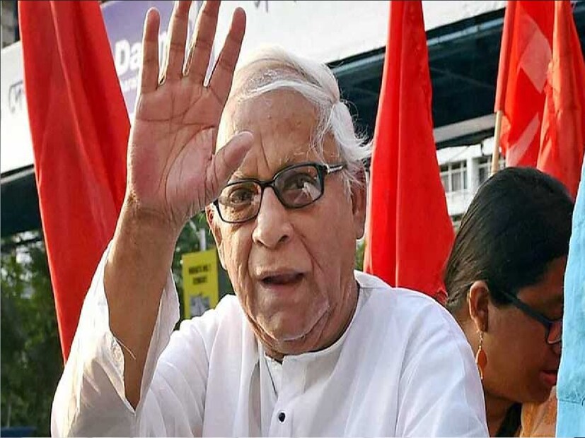 বিকেল চারটেয় প্রাক্তন মুখ্যমন্ত্রী বুদ্ধদেব ভট্টাচার্যের মরণোত্তর দেহদান করা হবে এনআরএস হাসপাতালের ডাক্তারি পড়ুয়াদের গবেষণার জন্য।‌ আজ রাতভোর মরদেহ সংরক্ষণ করে রাখা থাকবে পিস ওয়ার্ল্ডে।‌