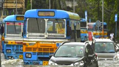 রাস্তা যেন সমুদ্র রাস্তা যেন সমুদ্র