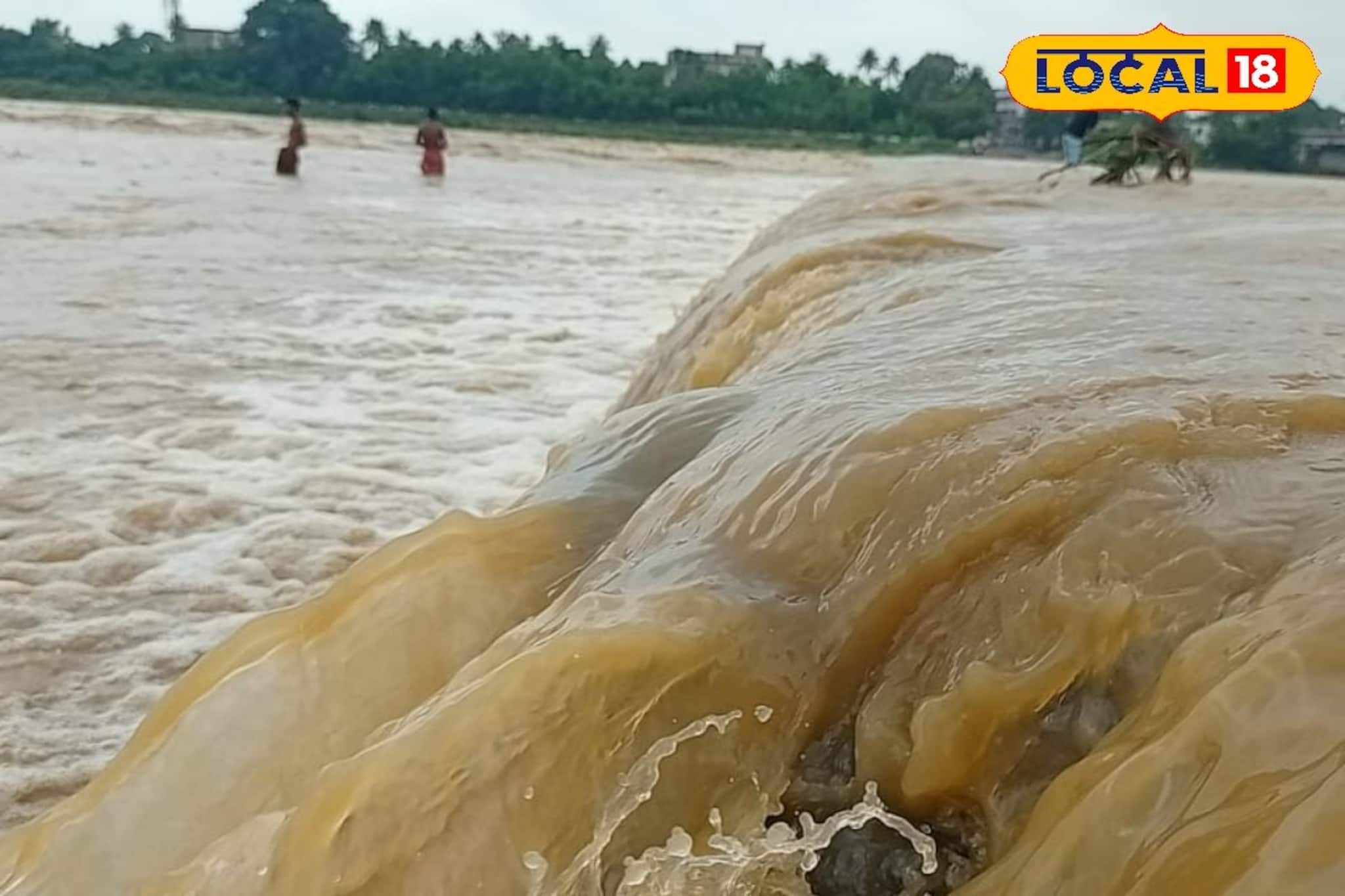 জলের তলায় ব্রিজ, সাঁইথিয়ার সঙ্গে রামপুরহাটের যোগাযোগ বন্ধ