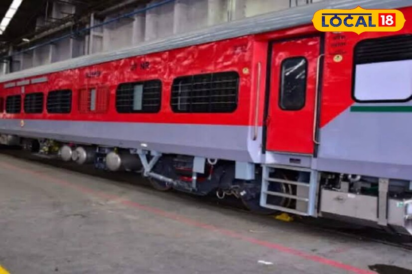 যাত্রীদের অভিযোগ এ সি কামরায় কনফার্ম টিকিট থাকার সত্বেও কামড়ায় ভ্রমণ করতে পারেনি। এমন নানা কারণ একই সঙ্গে বারংবার ট্রেন দুর্ঘটনায় রেলের দিকে আঙ্গুল তুলেছে মানুষ। এর মাঝেই একগুচ্ছ নয়া উদ্যোগ। সাধারণ যাত্রীদের জন্য সুখবর রেলের।