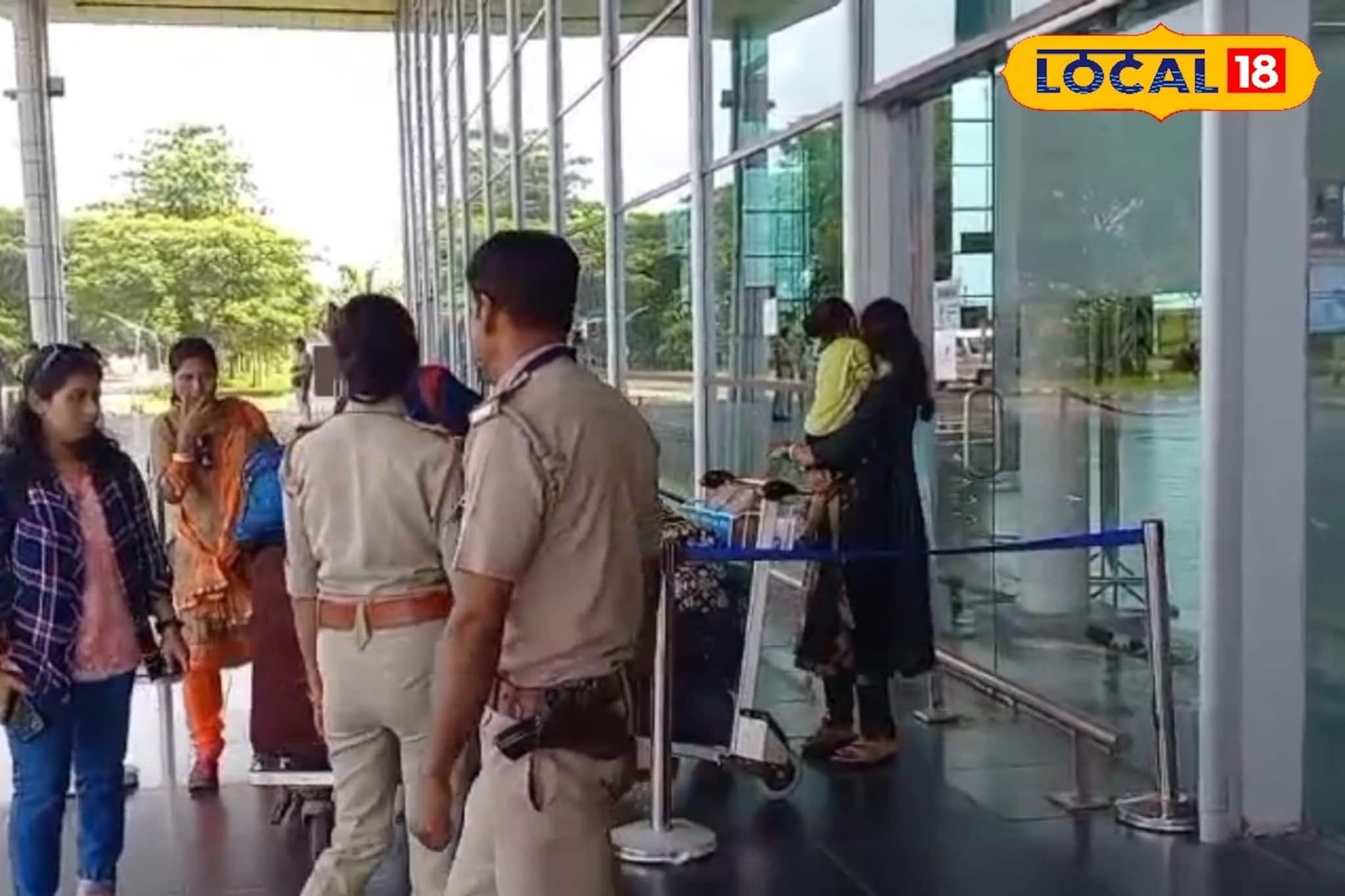 অবশেষে স্বাভাবিক পরিষেবা... তিনদিন পরে অন্ডালের রানওয়ে ছুঁল বিমানের চাকা