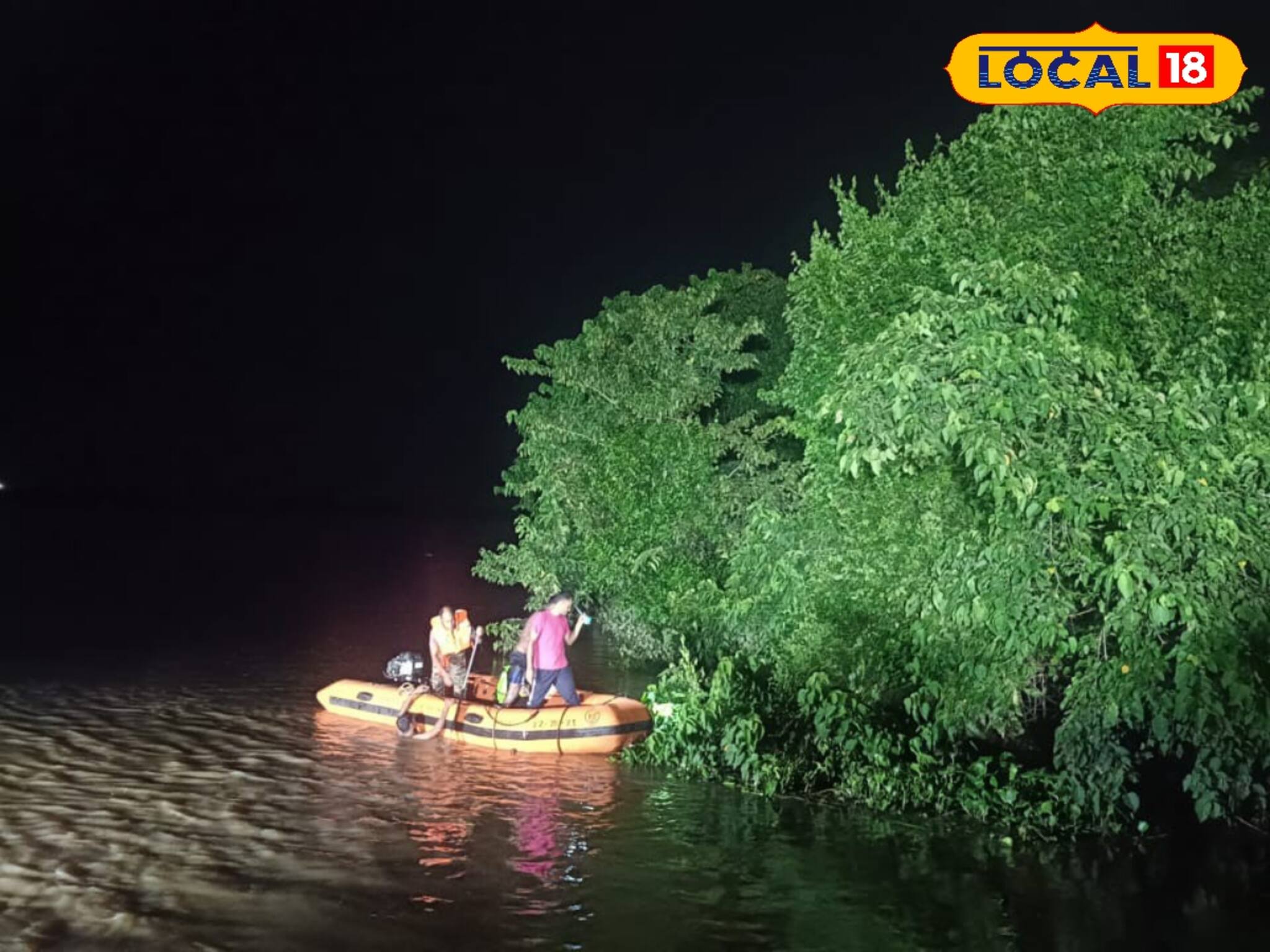 নিষেধকে 'থোড়াই কেয়ার', ভরা দামোদরে স্নান করতে নেমে নিখোঁজ যুবক
