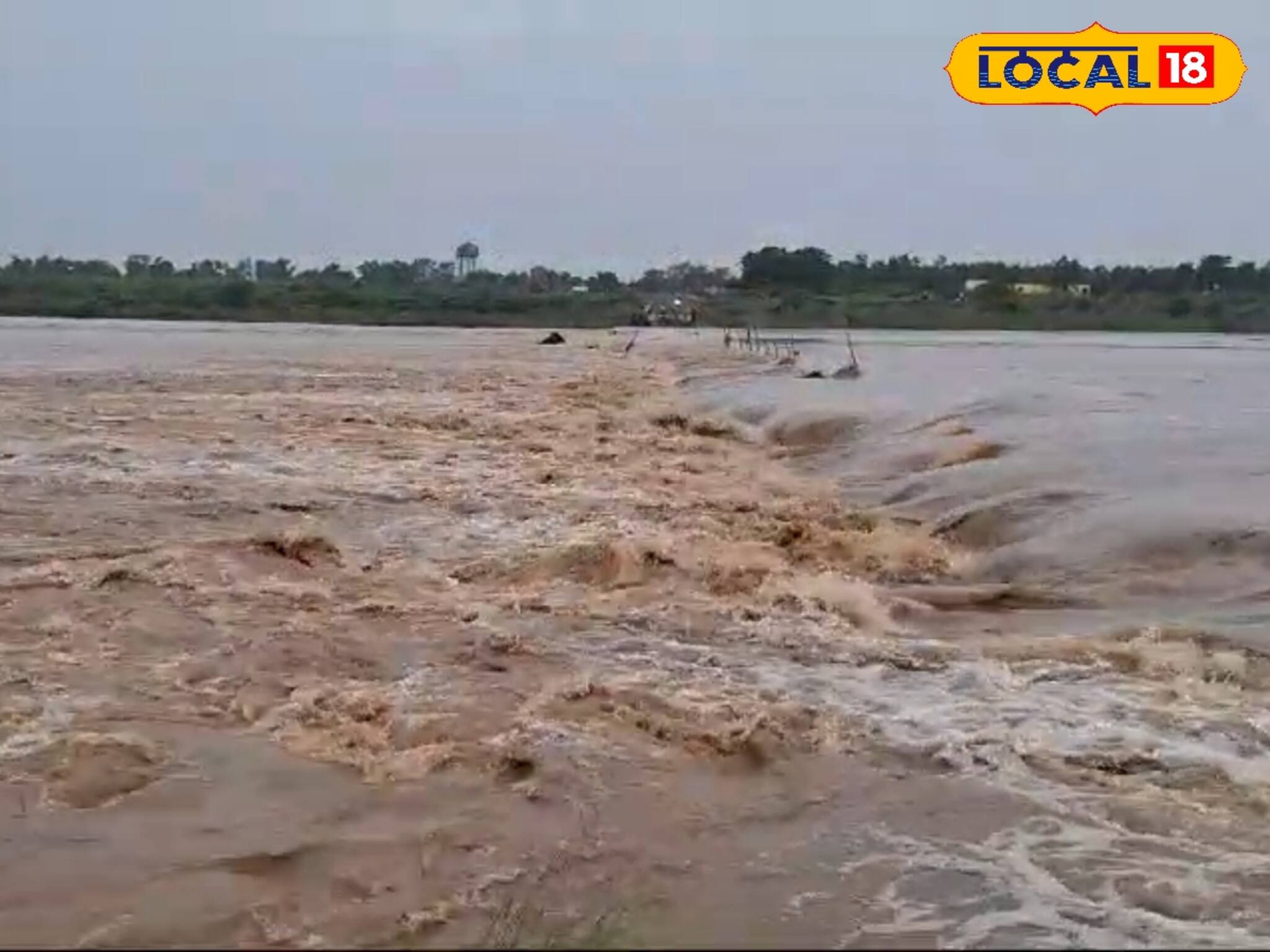 ফুঁসতে থাকা অজয়ের জন্য কয়েক হাজার মানুষের জীবিকা সঙ্কটের মুখে!