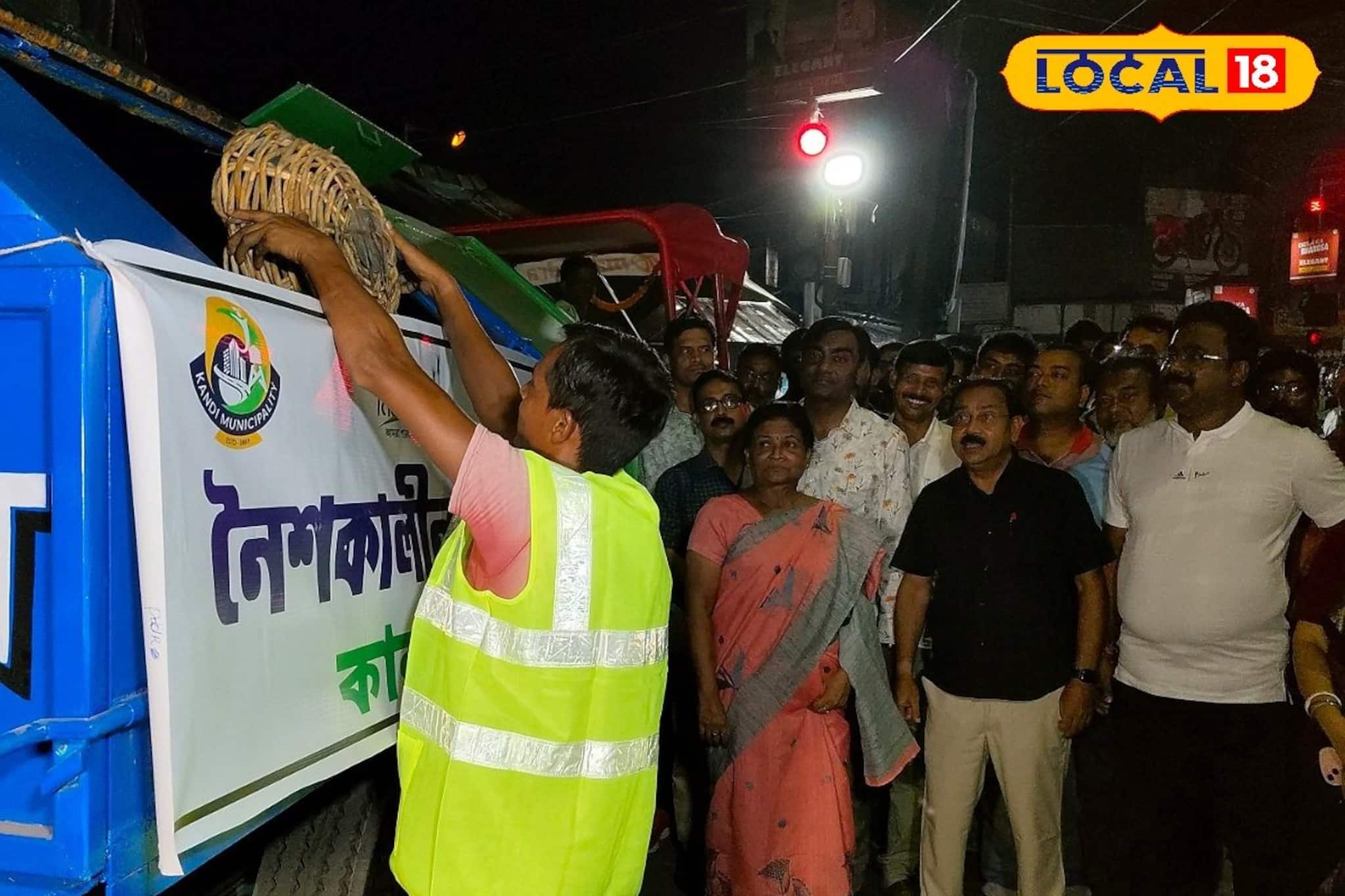 ডেঙ্গি ঠেকাতে এবার রাতেও জঞ্জাল সাফাই