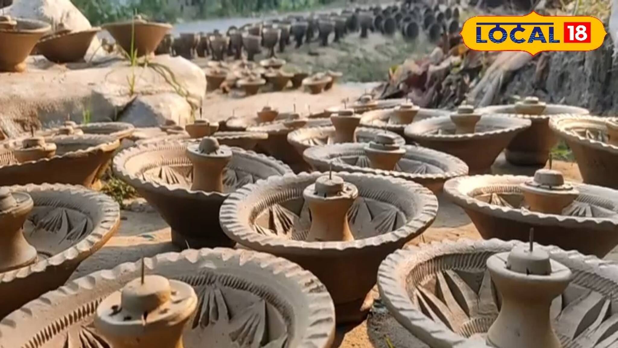 বিপদ থেকে বাঁচতে মাটির কয়েলদানির চাহিদা ক্রমশ বাড়ছে