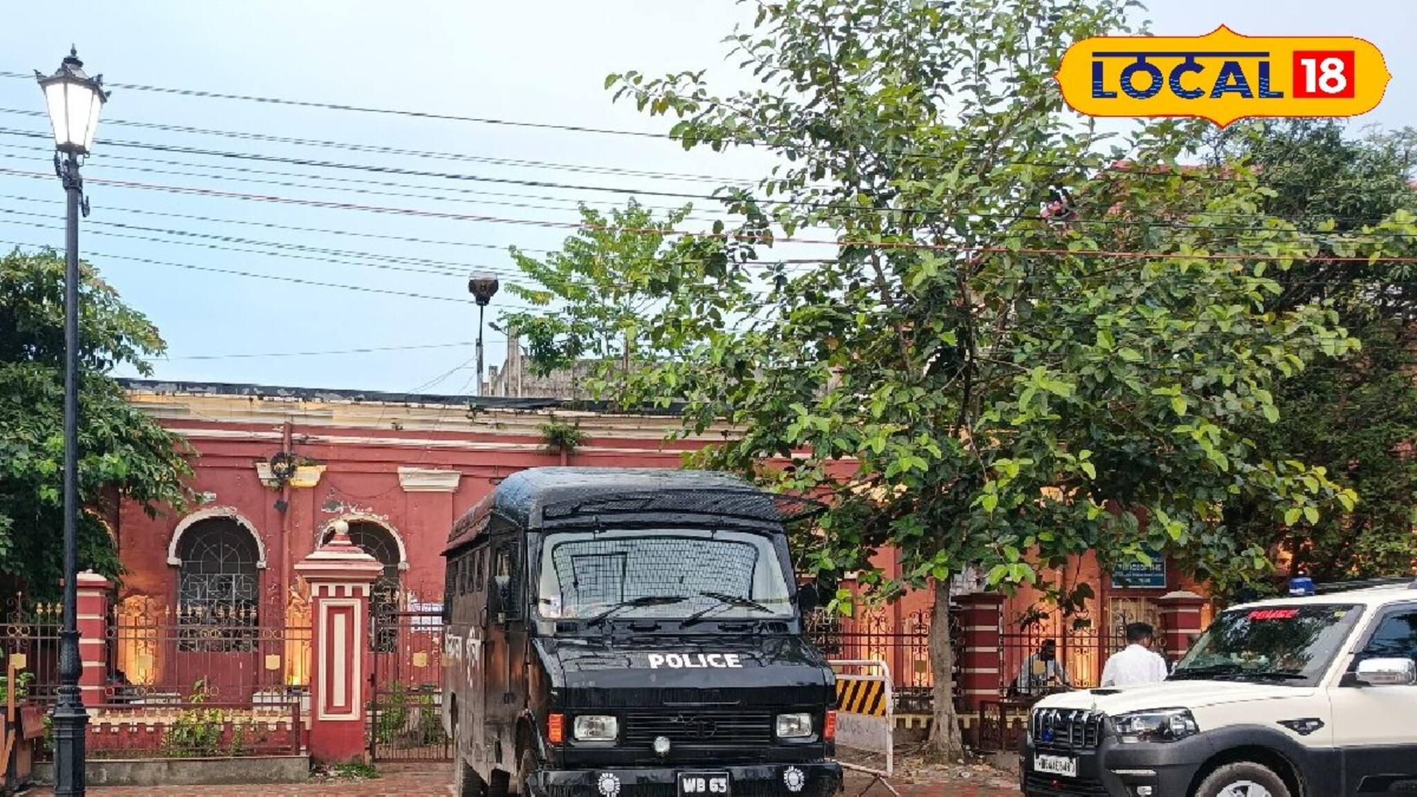 আদালতের মলখানায় এটা কী! সামান্য বেখেয়ালেই ধুলো হয়ে যেত সবাই