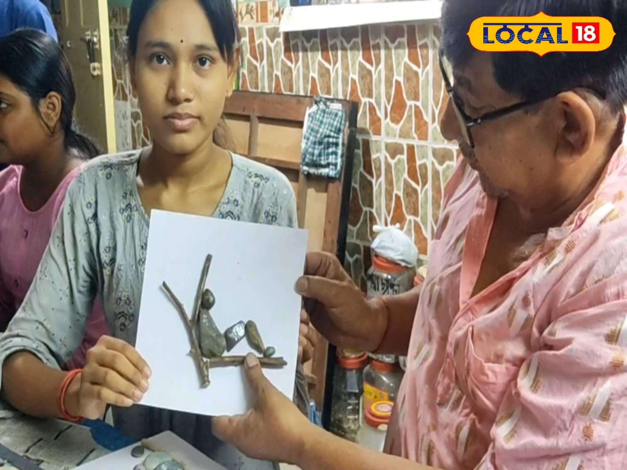 রাস্তায় পড়ে থাকা পাথর দিয়েই শিল্পীর অনবদ্য সৃষ্টি! দেখলে চোখ জুড়িয়ে ‌যাবে