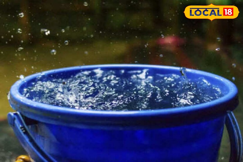 বাস্তু অনুসারে বাথরুমে কখনোই খালি বালতি রাখতে নেই। বাথরুমে রাখা খালি বালতি থেকে সারা বাড়িতে নেগেটিভ এনার্জি ছড়িয়ে পড়তে পারে। ব্যবহৃত না হলেও বাথরুমের বালতি জলে ভর্তি করে রাখা বাঞ্চনীয়। সুস্মিতা গোস্বামী 