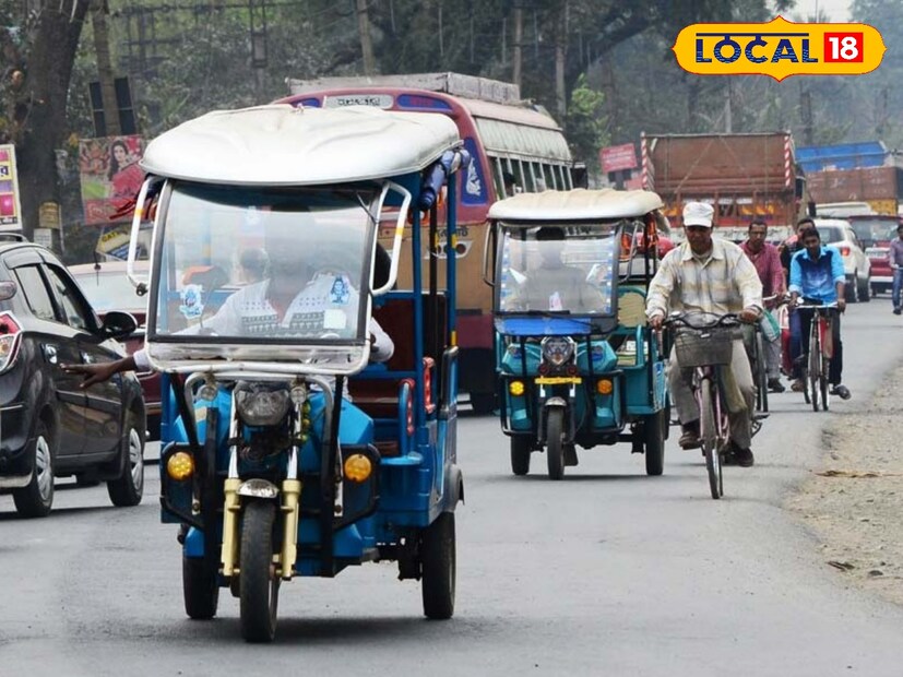 খোশবাসপুরে প্রায় দুই হাজারের বেশি মানুষের বসবাস। গ্রামের অধিকাংশ পুরুষ তারা ব্যাটারি চালিত টোটো গাড়ি চালিয়ে সংসার নির্বাহ করেন। খোশবাসপুর থেকে যেমন একদিকে কান্দিতে টোটো নিয়ে গিয়ে যাত্রী যাতায়াত করে টোটোতে চেপেই ঠিক তেমনই জেলার সদর শহর বহরমপুরে টোটো চালিয়ে থাকেন চালকরা। 