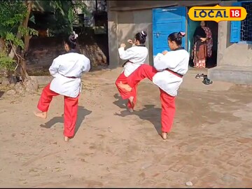 বাড়িতে