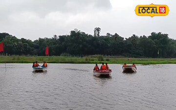 পর্যটকদের