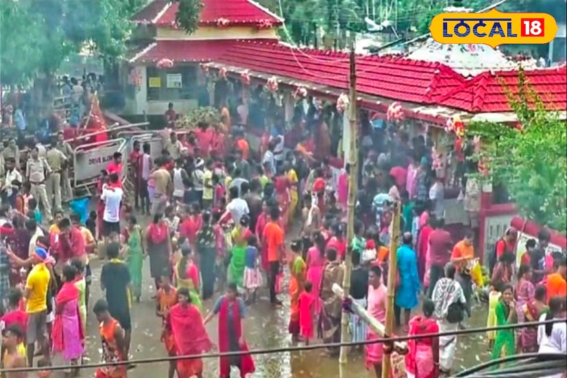 এদিন রাজ্যের বিভিন্ন প্রান্ত ছাড়িয়ে ভিন রাজ্য থেকে লক্ষ লক্ষ মানুষের ঢল নেমেছে উত্তর ২৪ পরগনা জেলার বসিরহাট মহাকুমার কচুয়া লোকনাথ মন্দিরে।