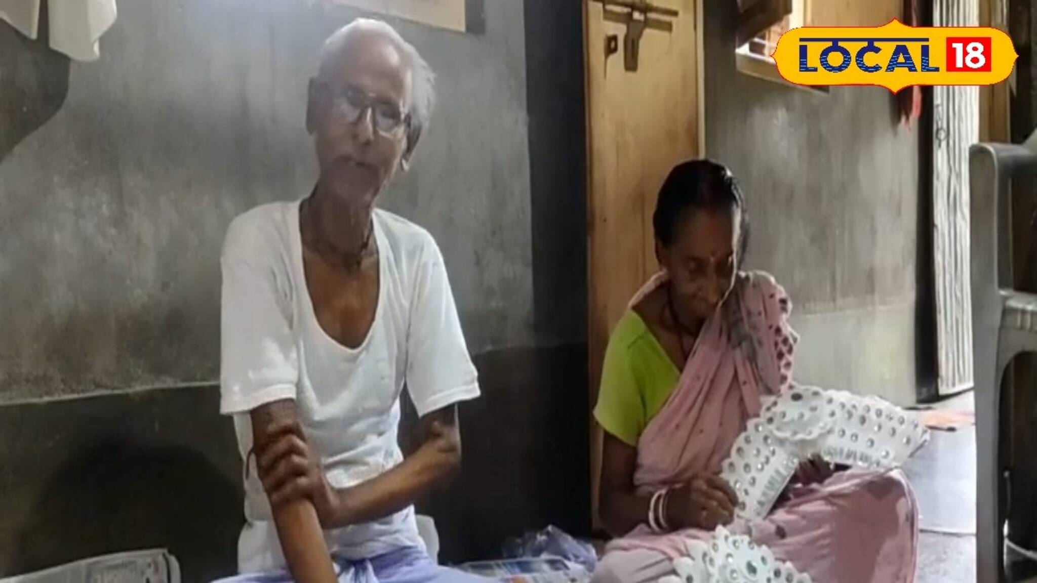 মায়ের অলঙ্কার তৈরি করেও চলে না পেট, পুজোর আগে ব্যস্ততায় ভরে শুধু মন