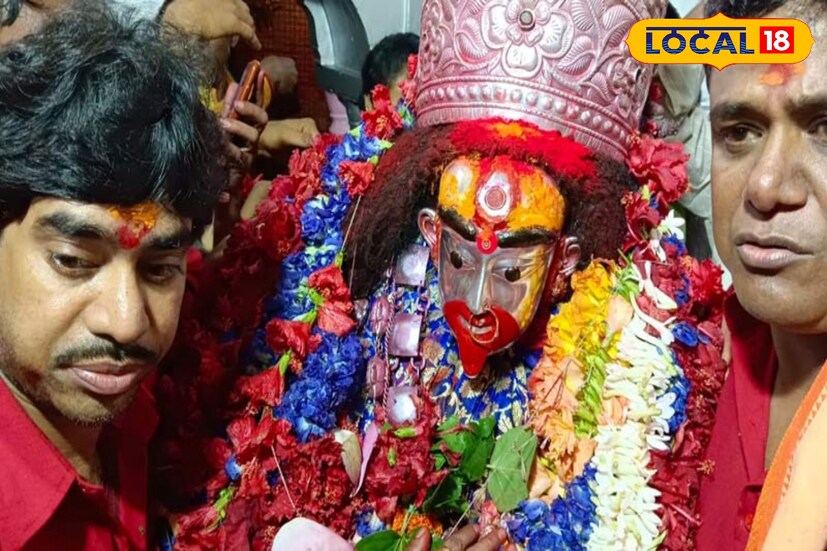 যদি রাত্রি ৯ টার পরও পুণ্যার্থীদর লাইন থেকে যায় সে ক্ষেত্রে লাইন শেষ হওয়ার পর মন্দির বন্ধ হবে। প্রতি মাসের দুটি অষ্টমী, দুটি চতুৰ্দ্দশী, অমাবস্যা ও পূর্ণিমা এবং সংক্রান্তি তিথিতে তিথির সময়ানুসারে রাত্রিকালীন বিশেষ পূজাঅর্চনা ও পূর্ণারতি এবং ভোগ নিবেদনের পর মন্দির দরজা বন্ধ হবে ও মন্দির চত্বরের প্রবেশ দ্বারগুলি বন্ধ হবে।