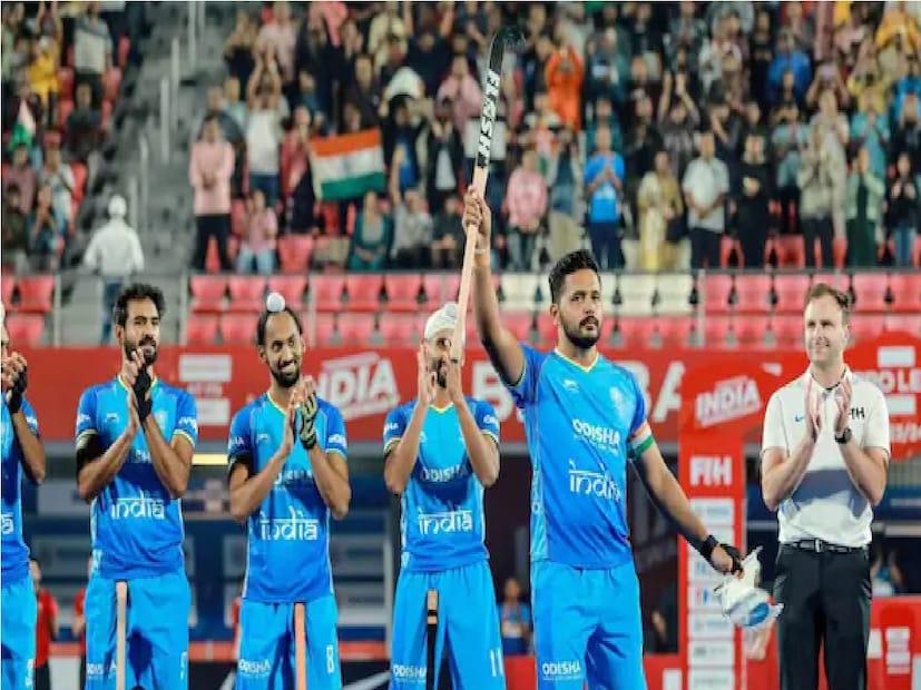 মাত্র ১৫ বছর বয়সে সুরজিৎ সিং হকি অ্যাকাডেমি থেকে যাত্রা শুরু করেন হরমনপ্রীত সিং৷ তিনি যে সুদক্ষ গোল স্কোরার কেরিয়ারের শুরু থেকে তাঁর ছাপ রাখতে শুরু করেন হরমনপ্রীত সিং, মালয়শিয়ায় সুলতান অফ জোহারস এ সেরা খেলোয়াড়ের সম্মান পান৷