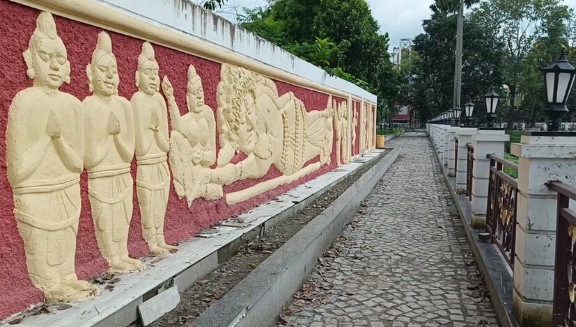 কোচবিহারের আরেক পর্যটক মাধব দাস জানান, &quot;কোচবিহারের সদর শহরে কিংবা মদনমোহন বাড়িতে ঘুরতে আসলে এই জায়গাটি ভুলে যাওয়া উচিত নয়। এখানের প্রাকৃতিক সৌন্দর্য যে কোন মানুষের মন মুহূর্তে শান্ত করে দিতে পারে। দিঘির পাড়ে কিছুক্ষণ বসলেই মন জুড়িয়ে যাবে যেকোন মানুষের। এছাড়া তোলা সম্ভব সুন্দর সুন্দর সমস্ত ছবি।&quot;