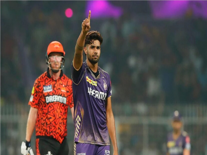 ১২০ রানে সব উইকেট হারিয়ে শেষ হয় হায়দরাবাদের ইনিংস। ৩টি করে উইকেট নেন বৈভব অরোরা এবং বরুণ চক্রবর্তী। হায়দরাবাদের হয়ে সর্বোচ্চ ২১ বলে ৩৩ করেন ক্লাসেন।