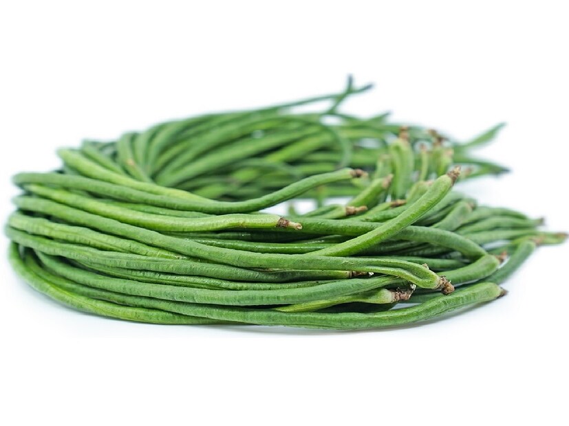 হুগলির পান্ডুয়া, পোলবা, ধনিয়াখালির বিস্তীর্ণ জমিতে চাষ হচ্ছে লাফার। গত কয়েক বছরে বিদেশের বাজারে যার চাহিদা বেড়েছে দ্বিগুণ । লন্ডন ,দুবাই, কাতার সহ বিভিন্ন বিদেশের বাজারে যাচ্ছে বাংলার এই সবজি। যোগান দিতেও হিমশিম খাচ্ছেন কলকাতার এক্সপোর্টরা।