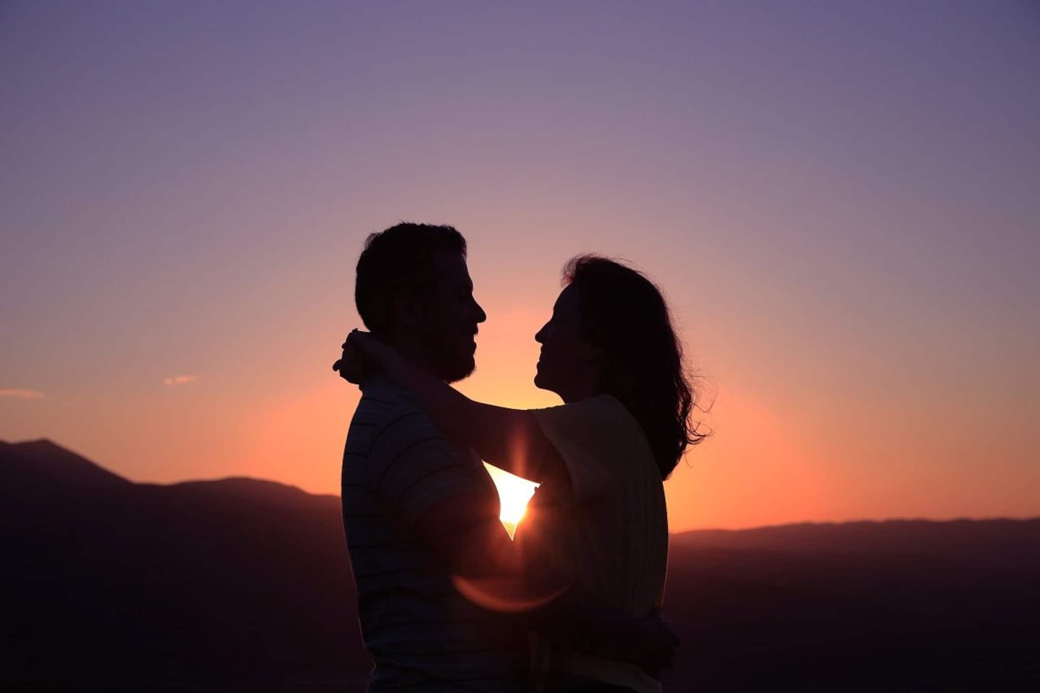 কলকাতা শহরতলিতে মধুচক্রের হদিস! উদ্ধার গর্ভনিরোধক-সহ বিভিন্ন সামগ্রী, ধৃত বহু