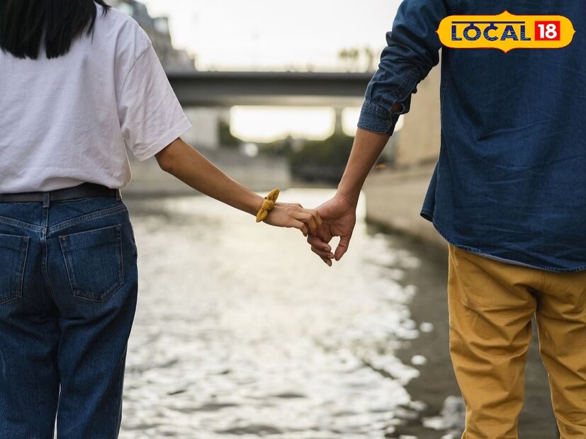 *বর্তমানে বিভিন্ন ধরনের সম্পর্ক দেখা যায় তার মধ্যে একটি হল পকেটিং রিলেশন। কিন্তু এই পকেটিং রিলেশনশিপ কী? বিশিষ্ট মনোবিজ্ঞানী ড: রঞ্জন দাস জানান, পকেটিং রিলেশনশিপ নামটা শুনতে যতই নতুন লাগুক না কেন এই সম্পর্কের কথা মোটামুটি সকলেরই জানা। প্রতিবেদনঃ পিয়া গুপ্তা। সংগৃহীত ছবি।
