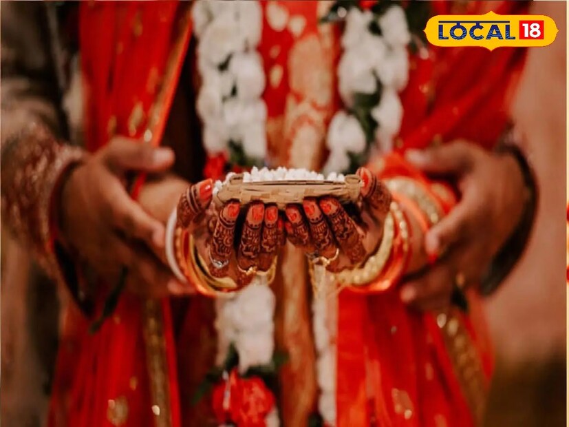 : স্বামীর ভাগ্য ফেরাতে পারে এই তারিখে জন্ম মেয়েরা। ছেলে হোক বা মেয়েআজকাল প্রত্যেকেই নিজের মনে হবু জীবনসঙ্গীর একটি ছবি এঁকে রাখেন। যাঁরা তাঁদের বুঝবে, সমস্ত পরিস্থিতিতে পাশে থাকবে। জ্যোতিষ ও সংখ্যা জ্যোতিষ অনুযায়ী ব্যক্তির জন্ম তারিখ বিচার করে তাঁর দাম্পত্য জীবন, সঙ্গী সম্পর্কে জানা যায়। Photo- Representative