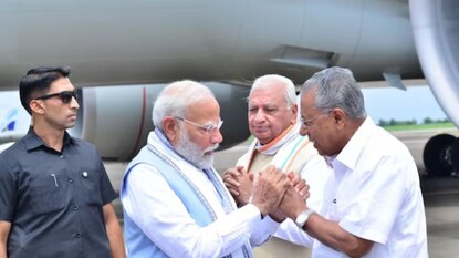 ওয়ানাডে প্রধানমন্ত্রী, আকাশপথে ধস বিধ্বস্ত এলাকা ঘুরে দেখলেন মোদি ওয়ানাডে প্রধানমন্ত্রী, আকাশপথে ধস বিধ্বস্ত এলাকা ঘুরে দেখলেন মোদি