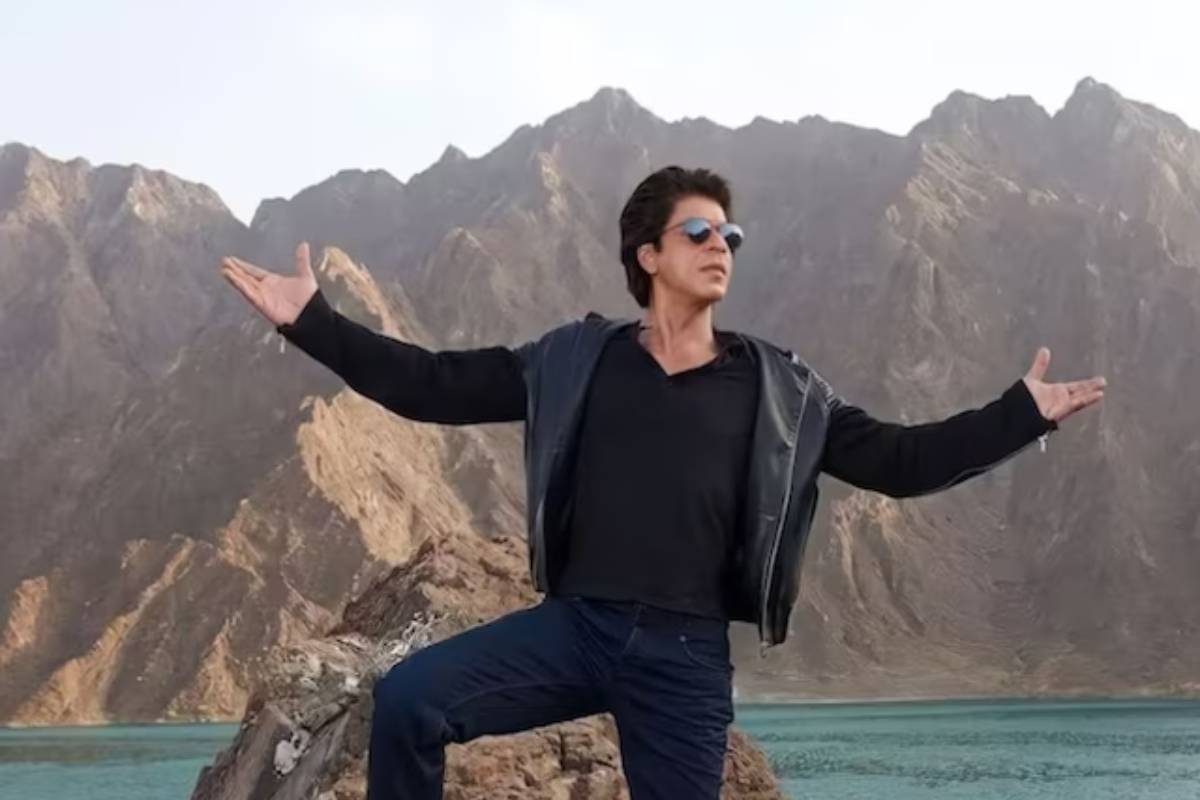 ‘এই সময়’ ঘুম থেকে ওঠেন শাহরুখ! ‘এত’ বার খান দিনভর! জানুন কিং খানের রহস্য-রুটিন! ‘এই সময়’ ঘুম থেকে ওঠেন শাহরুখ! ‘এত’ বার খান দিনভর! জানুন কিং খানের রহস্য-রুটিন!