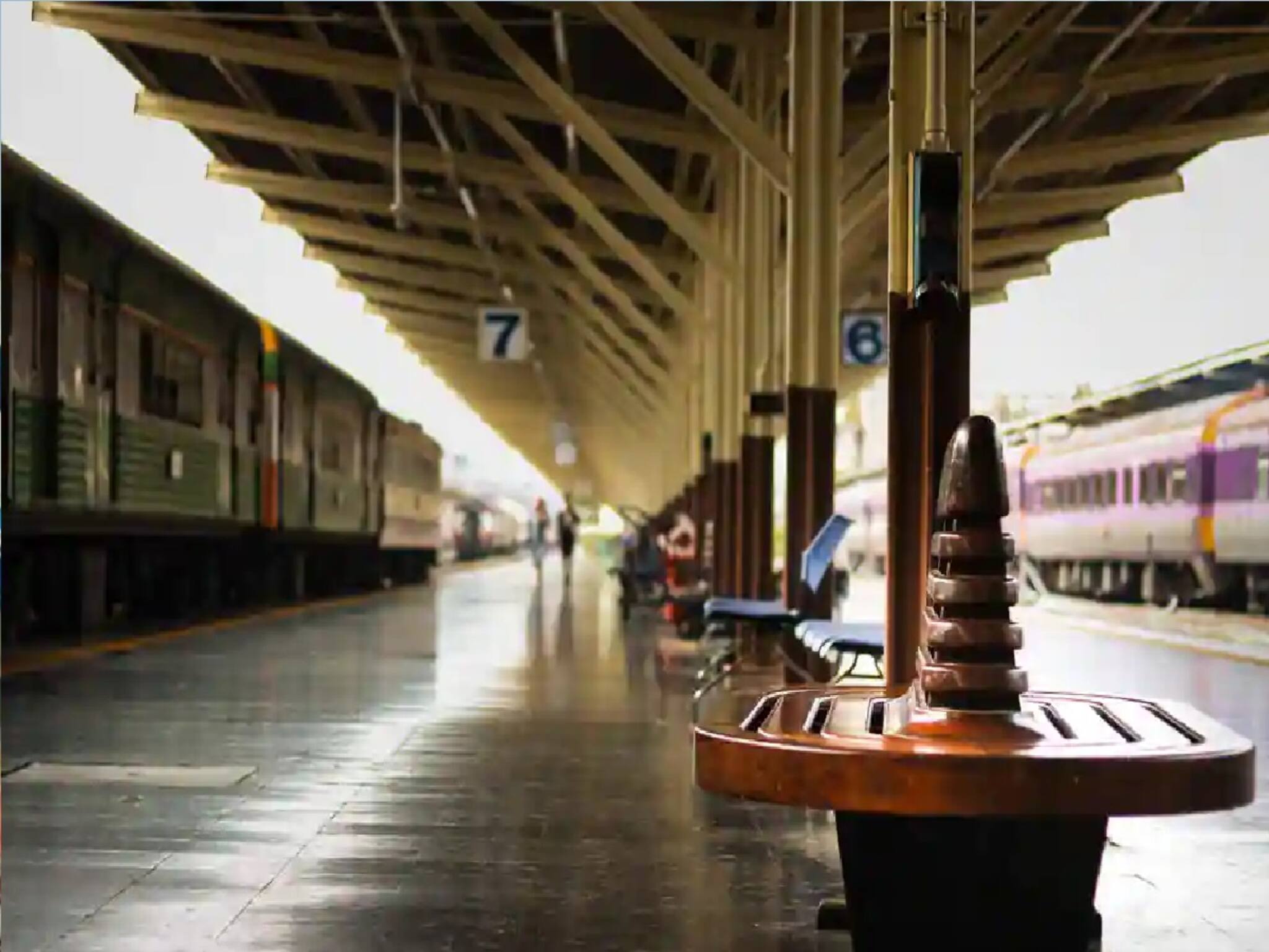 রেল যাত্রীদের জন্য বিরাট খবর! এসি ওয়েটিং হল, ফ্রি Wifi! বদলে যাচ্ছে রেল স্টেশন