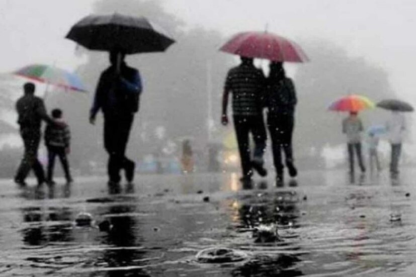 আবহাওয়া দফতরের সাম্প্রতিক পূর্বাভাস অনুসারে এই নিম্নচাপ বঙ্গোপসাগরের উপর থেকে আগামী ৪৮ ঘণ্টায় আরও সুগভীর নিম্নচাপে পরিণত হবে৷ Photo- Representative