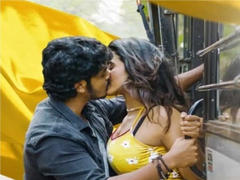 আপনার প্রিয় খাবার রান্না করা হোক বা ব্যস্ত সময়সূচীর মধ্যে একসঙ্গে ভালো সময় কাটানো হোক- আপনার সঙ্গী হয়তো এমন আরও অনেক কিছু করছেন, শুধুমাত্র আপনাকে প্রিয় এবং স্পেশাল হিসেবে দেখার জন্য। সুতরাং তার প্রচেষ্টার জন্য আপনার কৃতজ্ঞতা প্রকাশ করুন। Photo- Representative