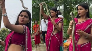 সাহসিকতায় বশ মানে বিষধরও, রূপে-গুণে বাড়ে ফলোয়ারের সংখ্যা, শাড়ি পরে সাপ ধরার নৈপুণ্যে মজেছে নেটদুনিয়া সাহসিকতায় বশ মানে বিষধরও, রূপে-গুণে বাড়ে ফলোয়ারের সংখ্যা, শাড়ি পরে সাপ ধরার নৈপুণ্যে মজেছে নেটদুনিয়া