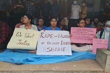 নিরাপত্তা কোথায়! আর জি করে তরুণী ডাক্তার খুনে বিক্ষোভ বর্ধমান মেডিক্যাল কলেজে