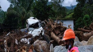 ওয়ানাডে চলছে প্রাণের খোঁজ৷ 