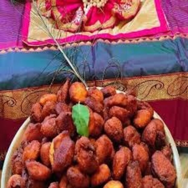  যথেষ্ট পরিমাণে ক্যালসিয়াম ও ফসফরাস আছে পাকা তালে। ফলে দাঁত ও হাড় মজবুত হয়ে ওঠে। কোষ্ঠকাঠিন্য-সহ পেটের নানা সমস্যা দূর করে পাকা তালের রস। পরিপাক ক্রিয়া মসৃণ করে।