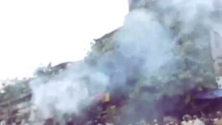 কাঁদানে গ্যাস ছুড়ে বিক্ষোভ সামাল দেওয়ার চেষ্টা পুলিশের৷ ছবি- এএনআই কাঁদানে গ্যাস ছুড়ে বিক্ষোভ সামাল দেওয়ার চেষ্টা পুলিশের৷ ছবি- এএনআই