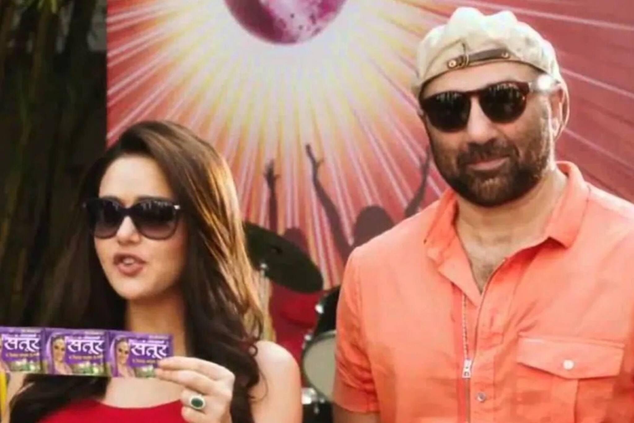 পান মশলার পুরনো বিজ্ঞাপনে দেখা মিলল সানি-প্রীতির, ভাইরাল ভিডিও ঘিরে তুমুল বিতর্ক