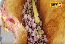 ফুলের ঘায়ে হাত ফেটে রক্ত ঝরে! তবুও এই জীবিকা আঁকড়ে বাঁচা