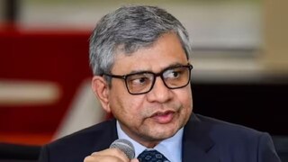 কেন্দ্রীয় রেলমন্ত্রী অশ্বিনী বৈষ্ণব