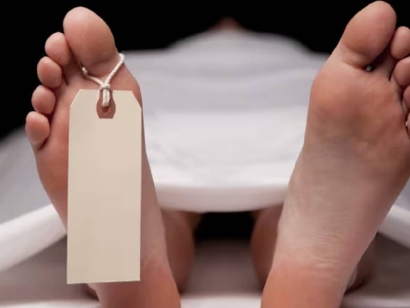 জানা গিয়েছে, বাইক নিয়ে বাটার দিক থেকে কলকাতার দিকে সেই সময় আটকা পড়ে যায় গাড়িটি। সাধারণ মানুষের প্রাণের তোয়াক্কা না করে তাঁদের পিষে দিয়ে গাড়িটি চালিয়ে দেয় অভিযুক্ত যুবক। প্রতীকী ছবি।