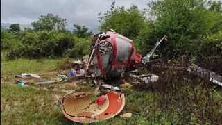 পুনেতে ভেঙে পড়ল হেলিকপ্টার৷ পুনেতে ভেঙে পড়ল হেলিকপ্টার৷