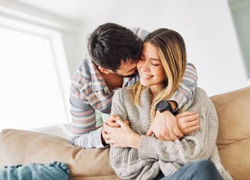 সম্পর্কের টিপস: প্রতিশোধ বশত অনেক সময় মেয়েরা স্বামীর থেকে দূরে সরে যান৷ যে সব বিবাহিত মহিলাদের সঙ্গে অপমান ও নির্যাতন করা হয়, তারা প্রতিশোধ নিতে অন্যদের সঙ্গে সম্পর্ক  করেন। তারা তাদের স্বামী দেখানোর জন্য এমন প্রতিশোধ নেন।