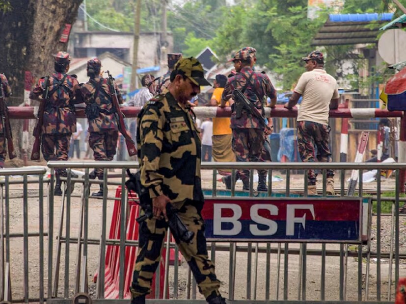 প্রতিবেশী দেশ হিসেবে সাতটি দেশের সঙ্গে ভারত তার স্থল সীমানা ভাগ করে নেয়। এই প্রতিবেদনে ভারতের প্রতিবেশী দেশগুলির তালিকা ও কোন দেশের সঙ্গে ভারতের সীমান্ত সবচেয়ে বেশি, তা নিয়ে বিস্তারিত আলোচনা করা হয়েছে।